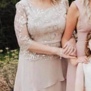 Size 12/14 Le Bos Floor length elegant gown